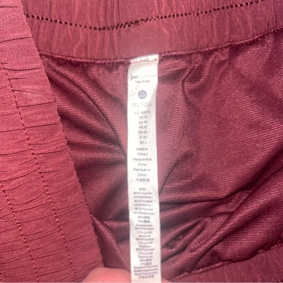 CRZ YOGA Women's Athletic Shorts in Rust - Picture 2 of 3